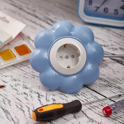 Розетка Kranz Happy Цветок KR-78-0628