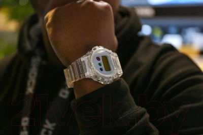 Часы наручные мужские Casio DW-6900SP-7E