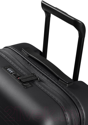 Чемодан на колесах American Tourister Novastream MC7*61 001 