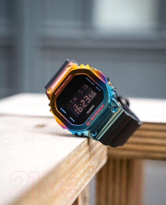 Часы наручные мужские Casio GM-5600SN-1E