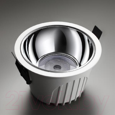 Точечный светильник Novotech Spot 358693 (белый/хром)