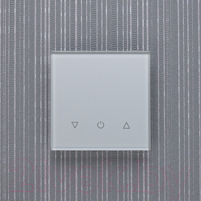 Диммер DeLUMO Senso 9006 одноканальный сенсорный трехклавишный