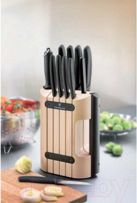 Набор ножей Victorinox 6.7153.11