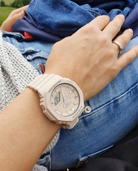 Часы наручные женские Casio GMA-S2100-4AER