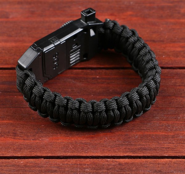 Браслет выживания Мастер К С фонариком / 4432334