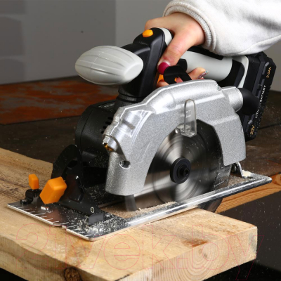 Дисковая пила Deko DKCS20 Laser / 063-4205