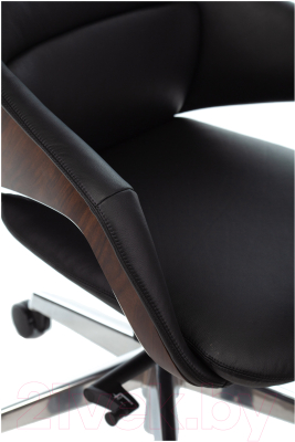 Кресло офисное Бюрократ Dao-2 с подлокотником