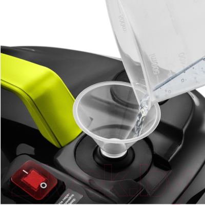 Пароочиститель Kitfort KT-9104-2 (черный/салатовый)