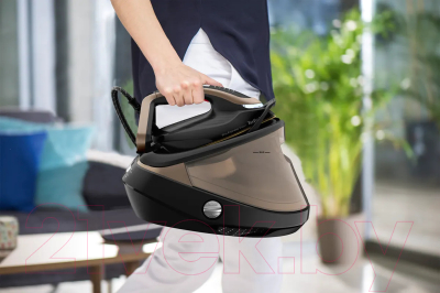 Утюг с парогенератором Tefal GV9820E0