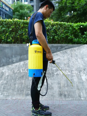 Опрыскиватель аккумуляторный Deko DKSP11 / 065-0950 (8л)