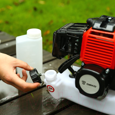 Триммер бензиновый Deko DKTR52 / 063-4254