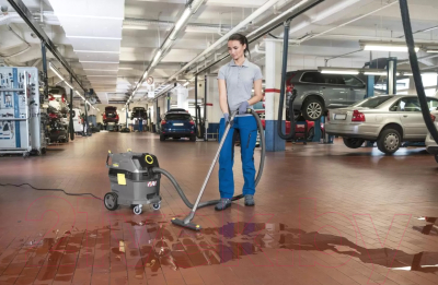 Профессиональный пылесос Karcher NT 30/1 Tact L