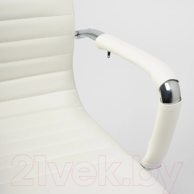 Кресло офисное Tetchair Urban кожзам (белый)
