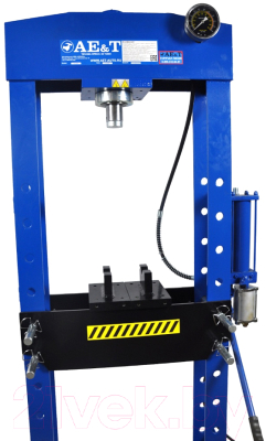 Пресс гидравлический AE&T AE&T T61230A с пневмоприводом