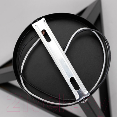 Потолочный светильник BayerLux Пирамида 5200230