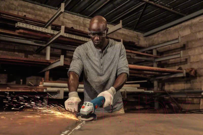 Профессиональная угловая шлифмашина Bosch GWS 700