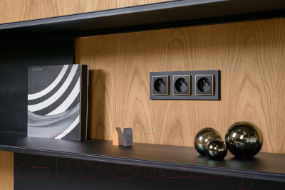 Розетка Karlik 1XRJ45 / 12MGK-5