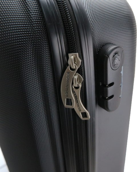 Чемодан на колесах Krokomander WA-6041