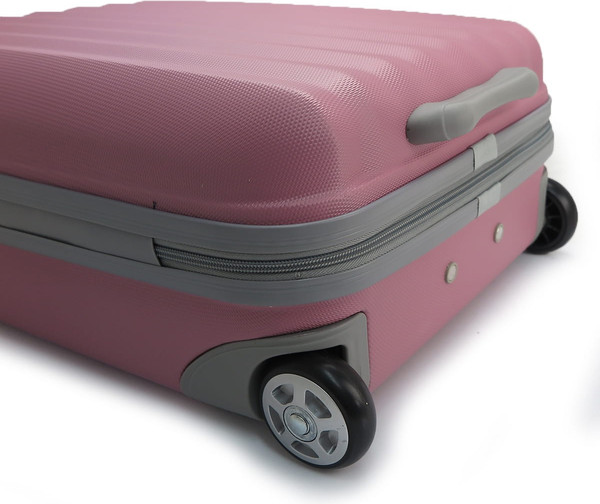 Чемодан на колесах Krokomander WA-6041