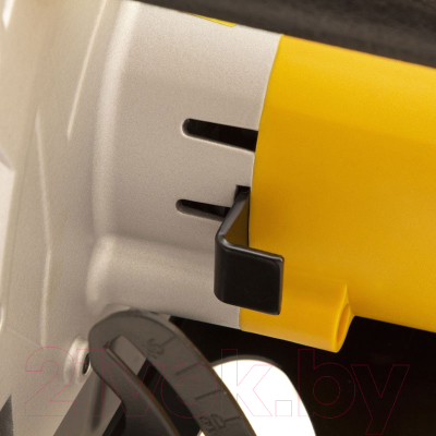 Дисковая пила Denzel CS-210 / 27305