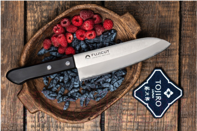 Нож Fuji Cutlery Сантоку / FC-1621