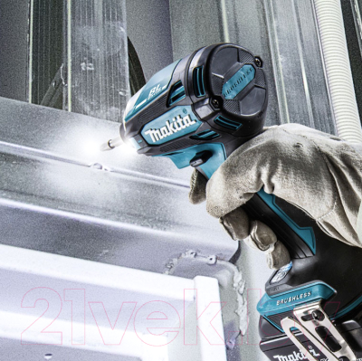 Профессиональный винтоверт Makita DTD172Z