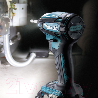 Профессиональный винтоверт Makita DTD172Z