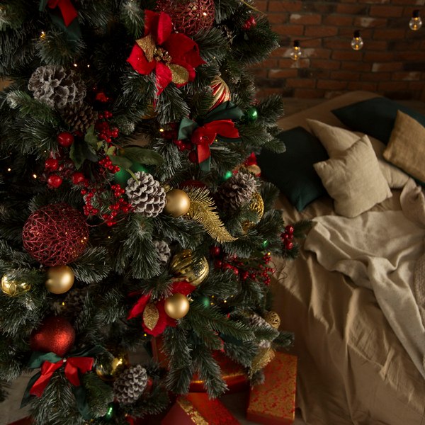 Ель искусственная Erbis Anna с белыми кончиками 220