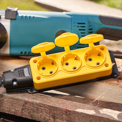 Розетка переносная Rexant 111-126