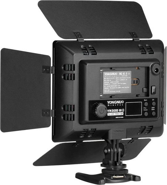 Осветитель студийный Yongnuo YN-300 III LED 5500K