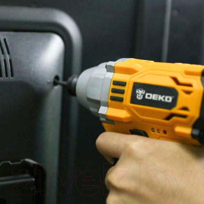 Аккумуляторный шуруповерт Deko DKIS12-Li / 063-4105