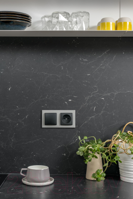 Розетка Karlik Mini 12MGT-1