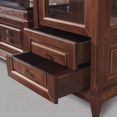 Шкаф с витриной Гомельдрев Бристоль ГМ 6401 Дуб