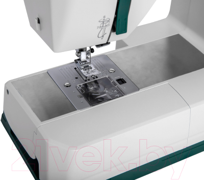 Швейная машина Necchi Q421A