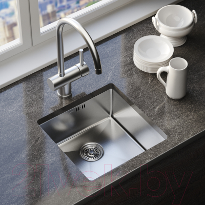 Мойка кухонная Mixline Pro 547225 (сатин, с сифоном)