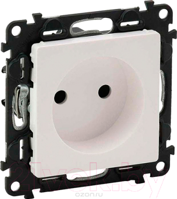 Розетка Legrand Valena Life 753416 - фото