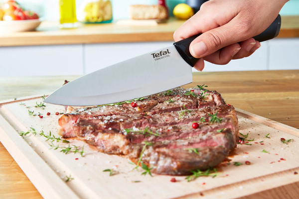 Нож Tefal Essential K2240175