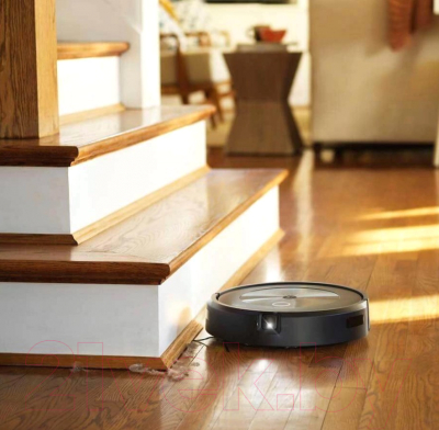 Робот-пылесос iRobot Roomba j7 Plus