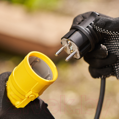 Вилка штепсельная Rexant 111-003