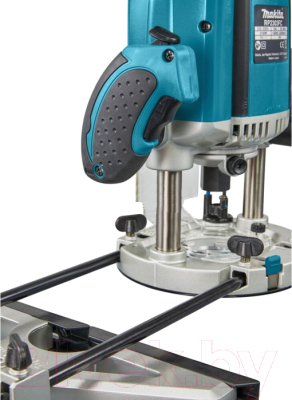 Профессиональный фрезер Makita RP2303FCXJ