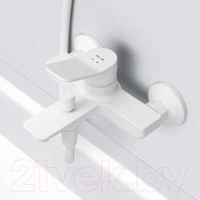 Смеситель AM.PM X-Joy F85A10033 (белый)