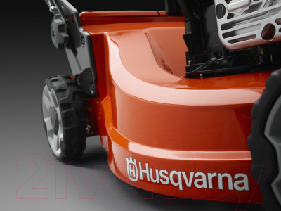 Газонокосилка бензиновая Husqvarna LC 247