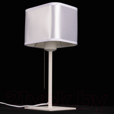 Прикроватная лампа Citilux Тильда CL469815
