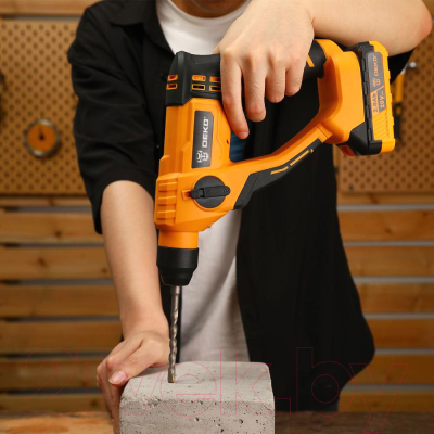 Перфоратор Deko DKCH20 / 063-4411