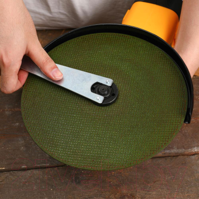 Угловая шлифовальная машина Deko DKAG2450-230 / 063-4328