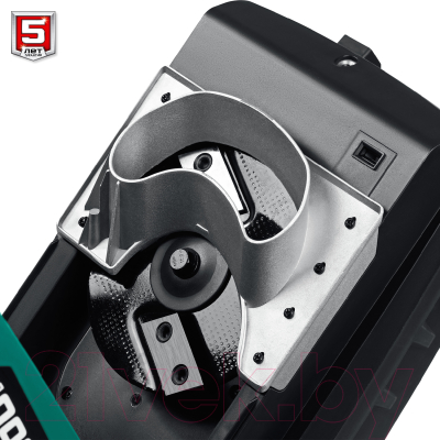 Садовый измельчитель электрический Зубр ЗИЭ-40-2300