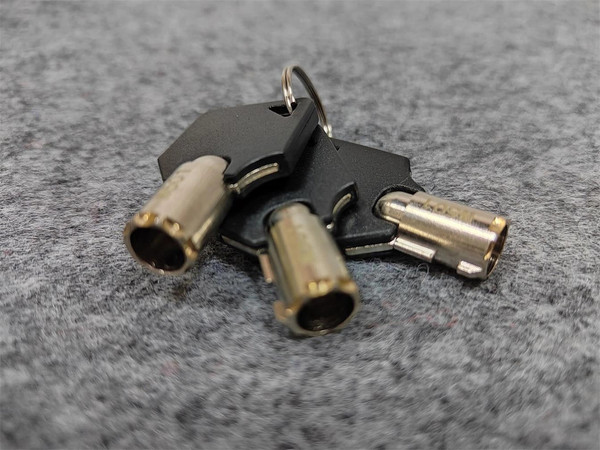 Мебельный сейф Cactus CS-SF-E18L