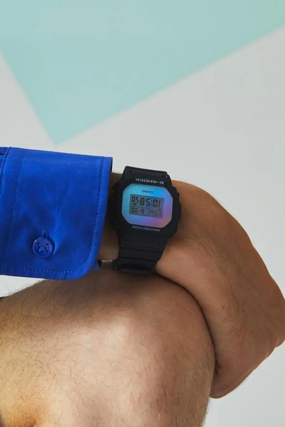 Часы наручные унисекс Casio DW-5600SR-1E