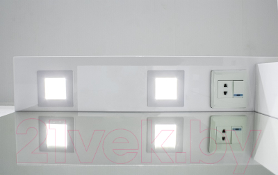 Шкаф с зеркалом для ванной Домино Cube 75