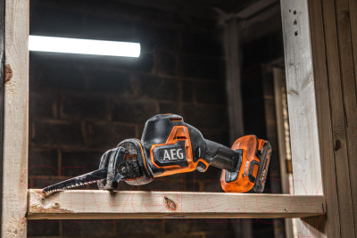 Сабельная пила AEG Powertools BUS18SBL-0 / 4935479662